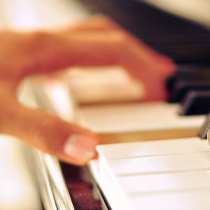 古装剧小男孩脱裤子打屁股
