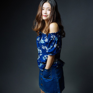 古装剧小男孩脱裤子打屁股
